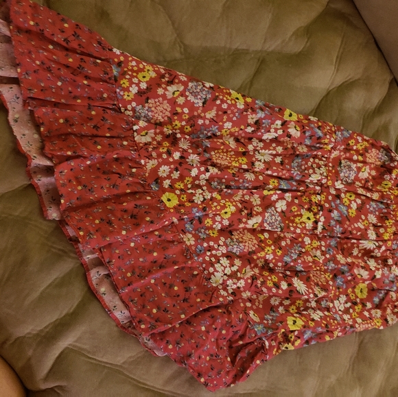 Girls size 8 and 10/12 clothes size 3 shoes - Picture 4 of 15